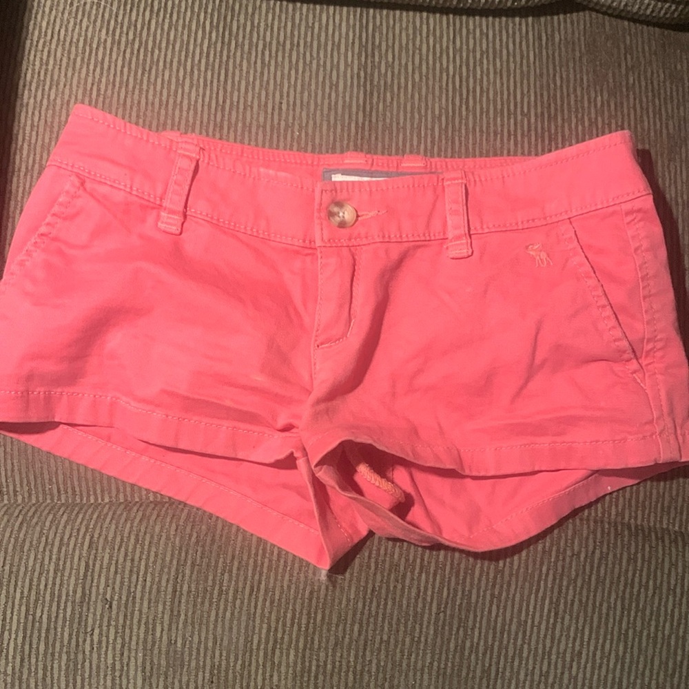 ⭐️ Abercrombie & Fitch Coral Pink Short Shorts 00 24